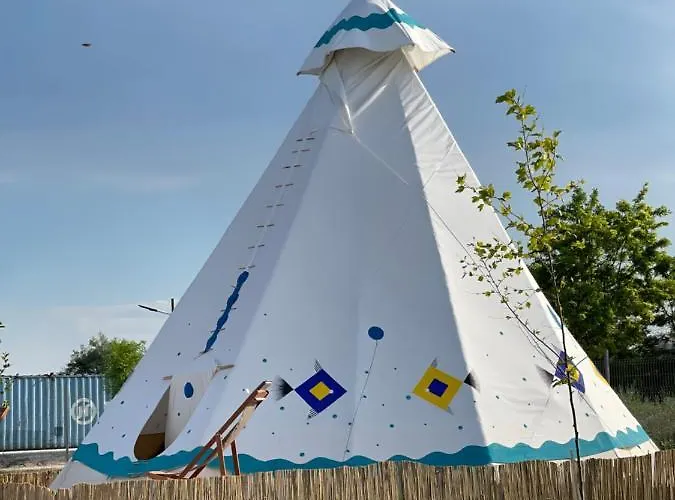 Teepee Corbu