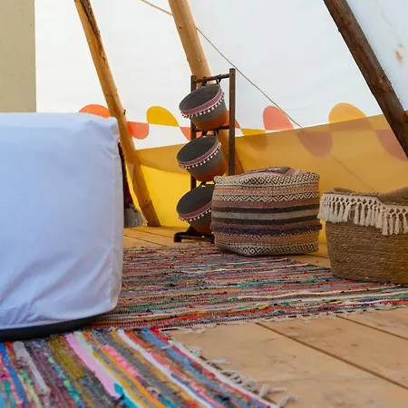 Teepee Corbu Corbu (Constanta)